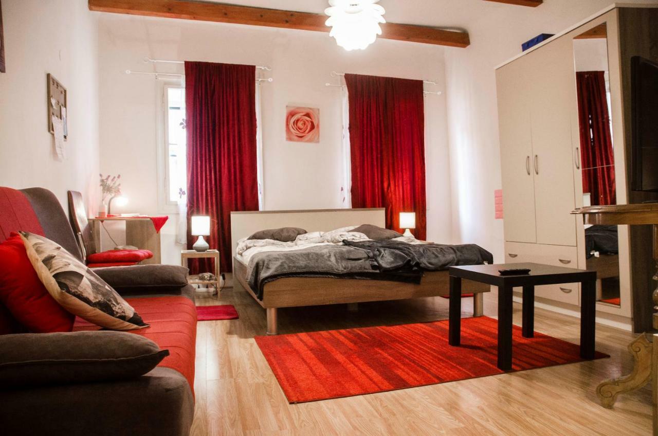 Rooms&Apartment Veral-KA Karlovac Exterior foto
